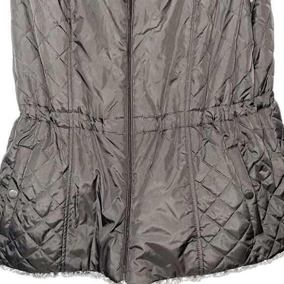 Reversible vest  - Picture 12 of 15